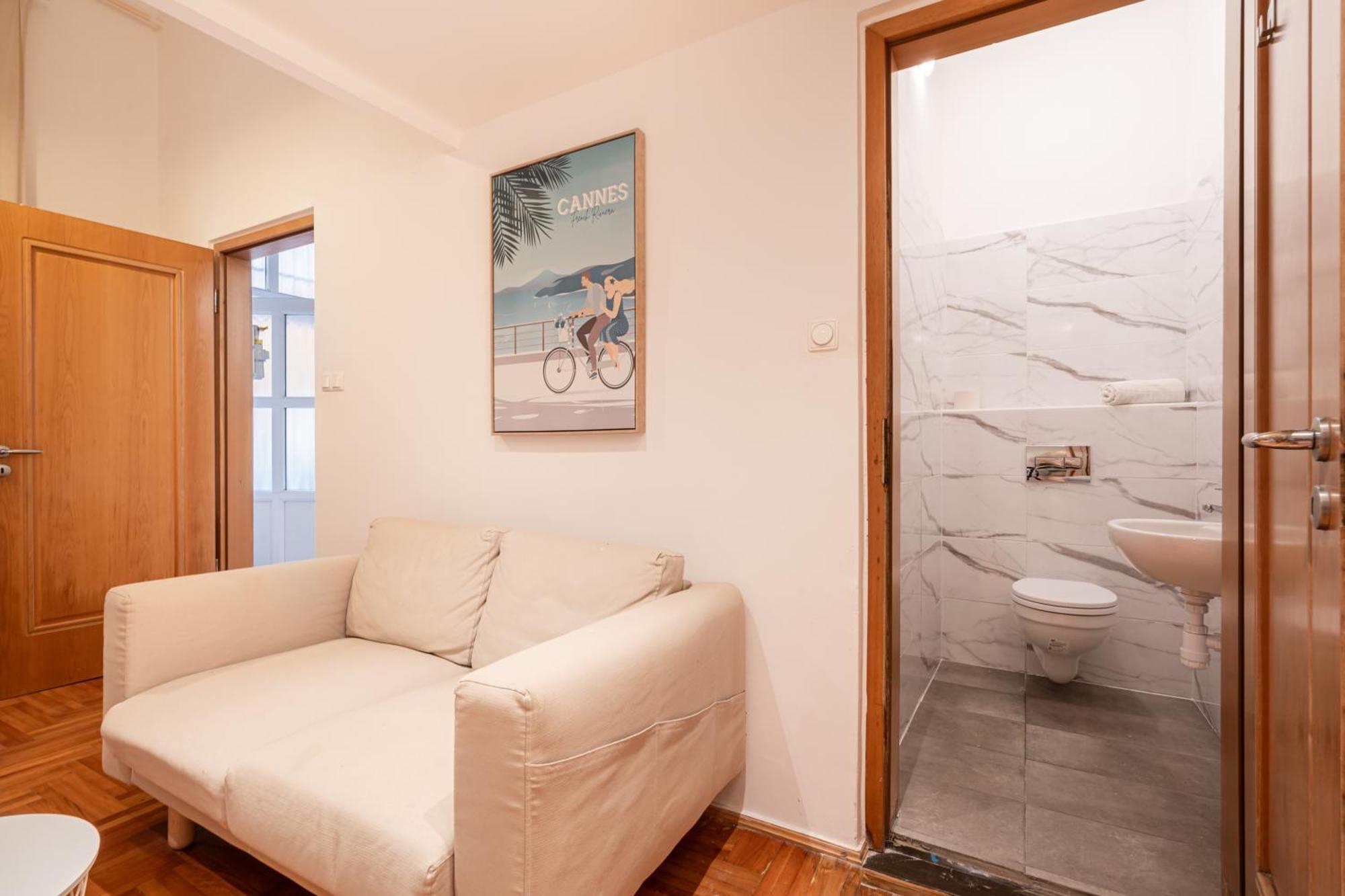 H9- Boutique Apartments, Best Location, By Bqa Budapeste Exterior foto